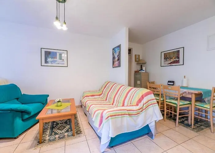 With Parking Space Baska, Krk - 22417 Apartamento Baška