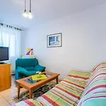 With Parking Space Baska, Krk - 22417 דירה